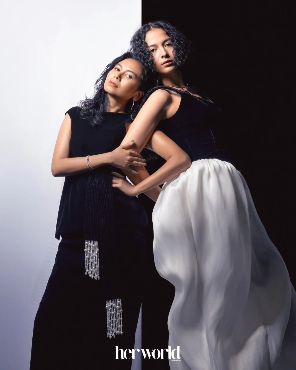 Kamila Andini & Putri Marino - Photo 5