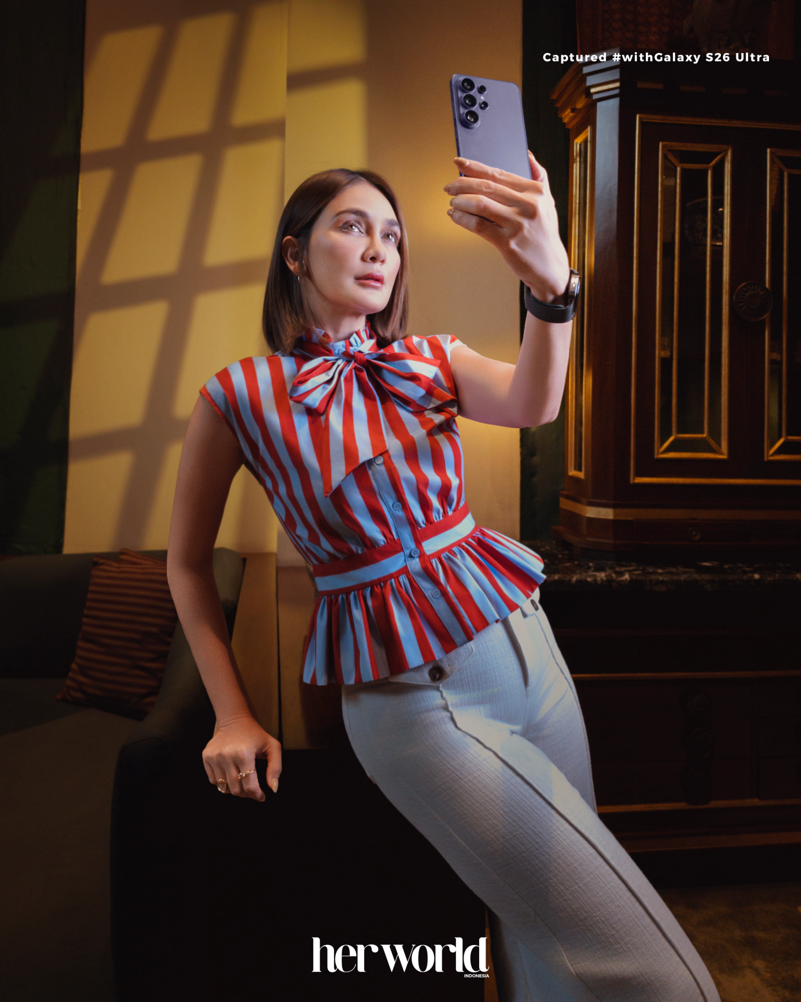 Luna Maya Samsung - Photo2