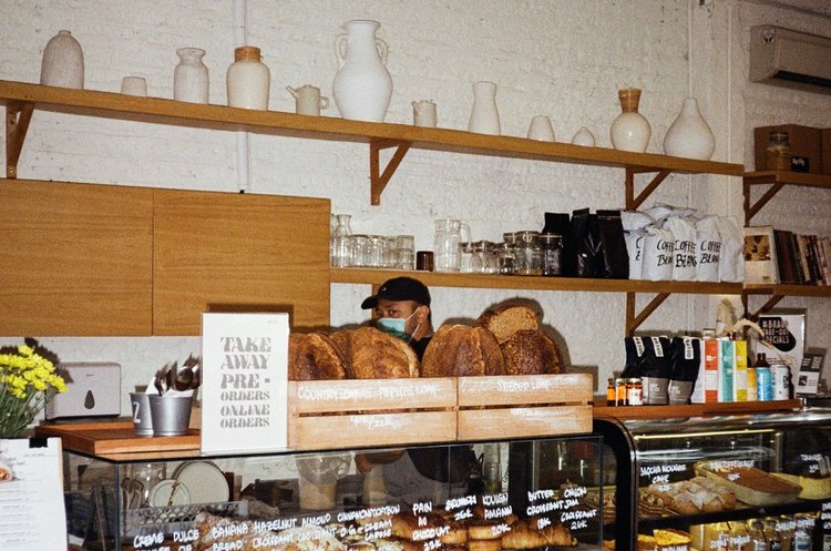 bakery, roti, pastry, Jakarta, Bali, cake, cafe, breakfast, restaurant, french, croissant, almond