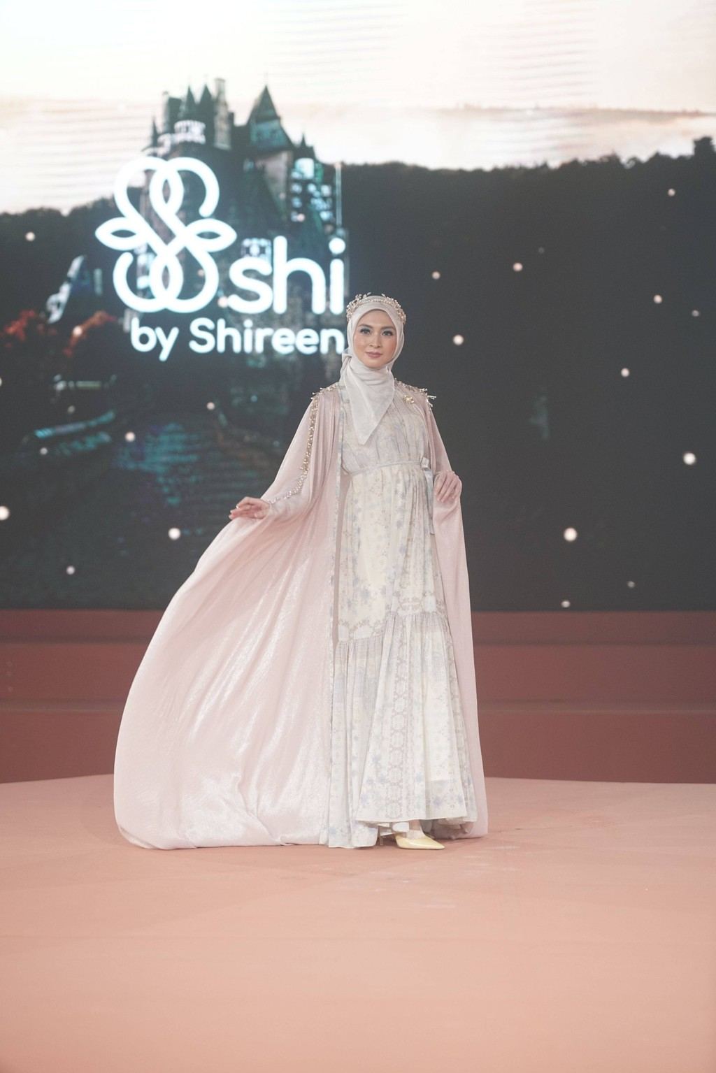 Shi by Shireen