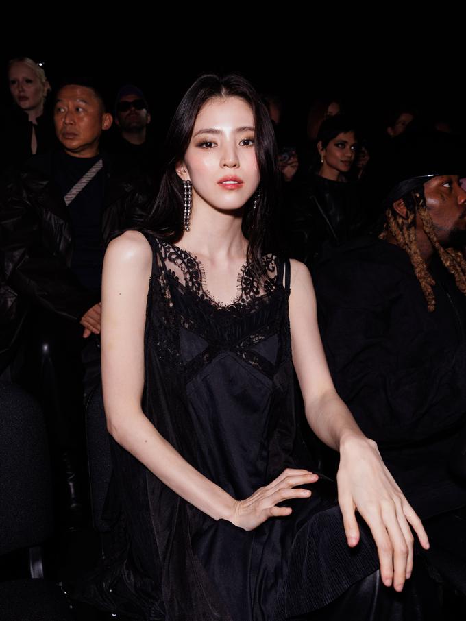 the mud show Balenciaga spring/summmer ready to wear 2023 di Paris Fashion Week