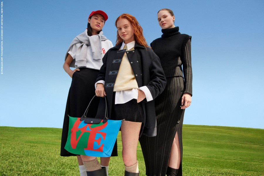 Koleksi Kolaborasi Eksklusif Longchamp x Robert Indiana
