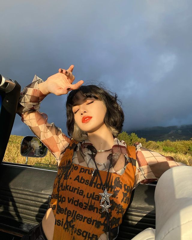gaya rambut lisa blackpink