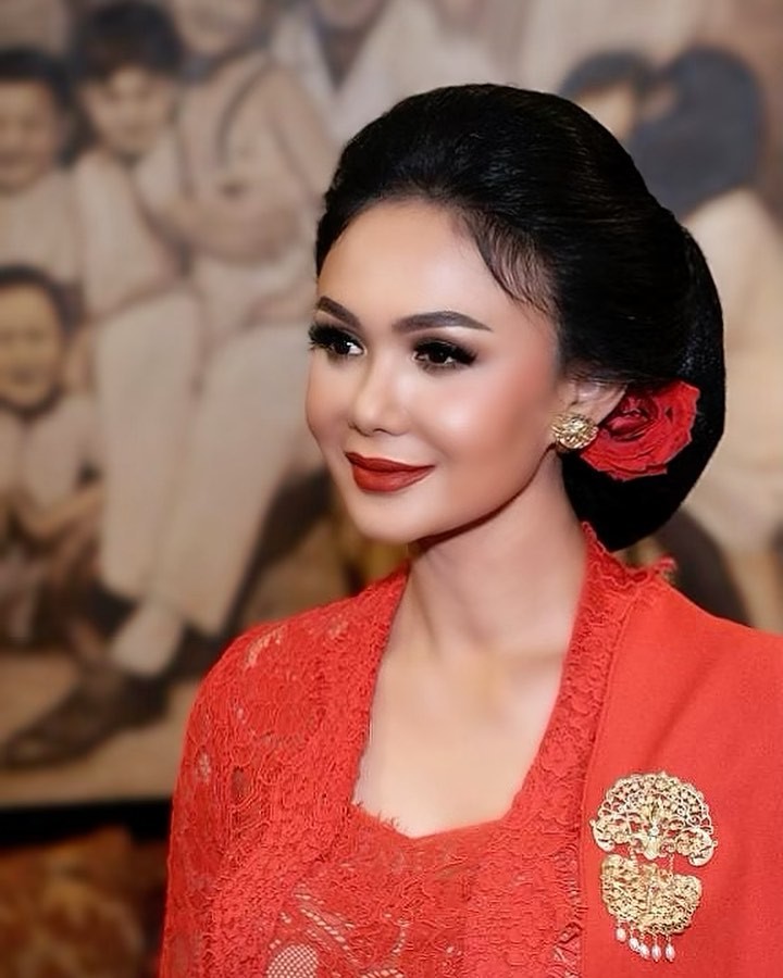 Rahasia awet muda Yuni Shara 