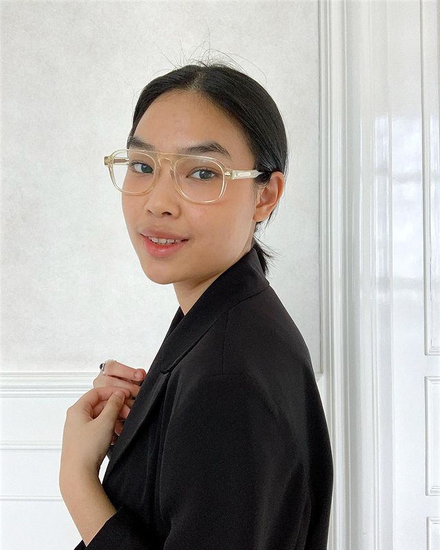 Punya Wajah Oval?  Ini Frame Kacamata Yang Cocok Untuk Kamu