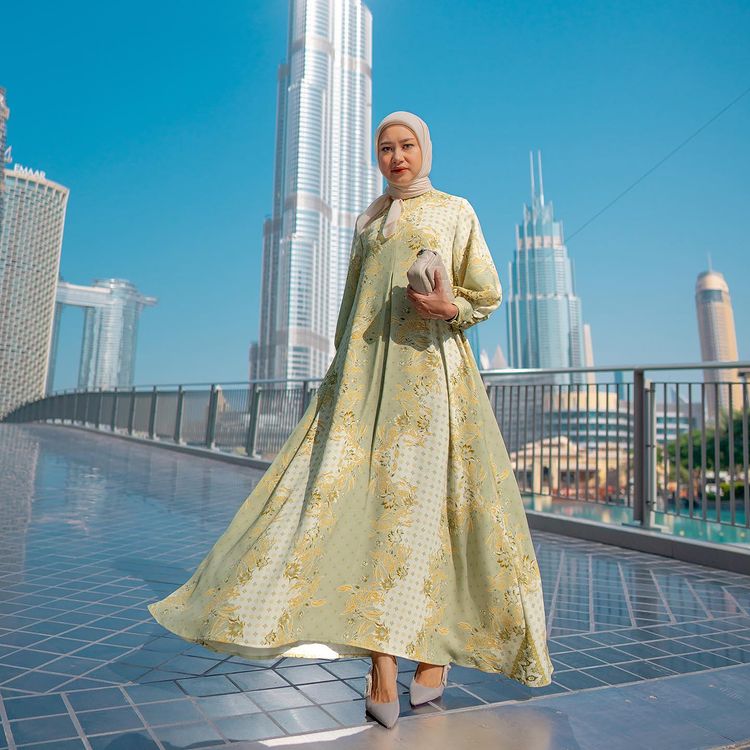 Model gamis simple tapi mewah