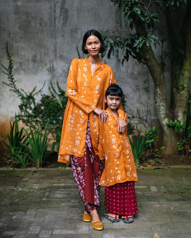 Kebaya modern simple