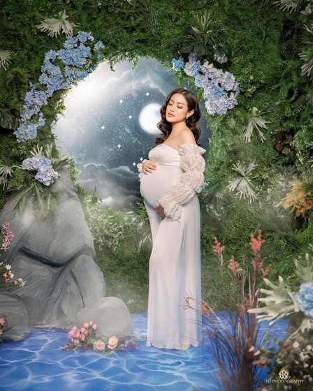 Inspirasi Ragam Konsep Maternity Shoot Ala Selebritas