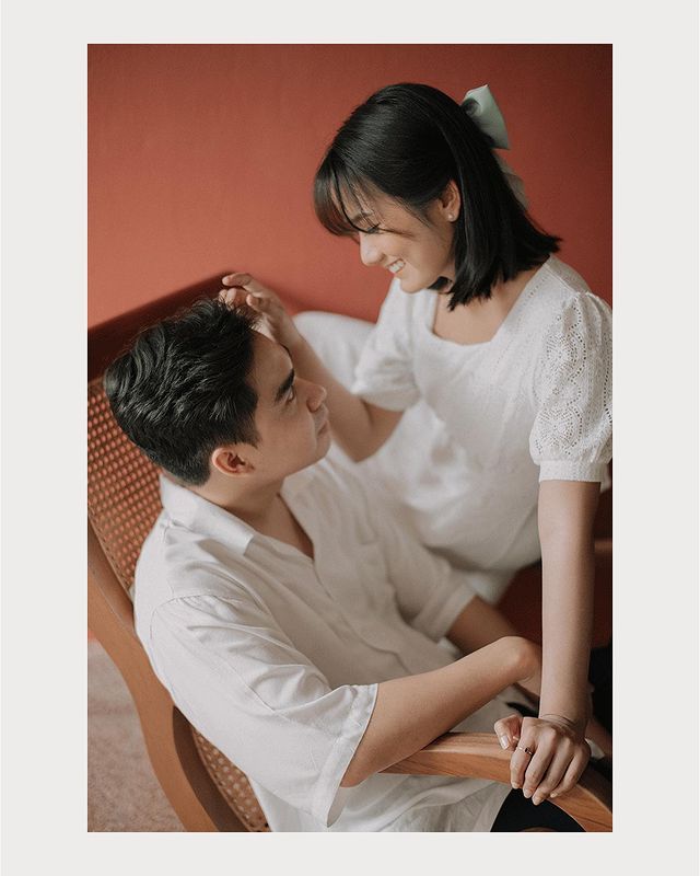 baju couple casual untuk prewedding