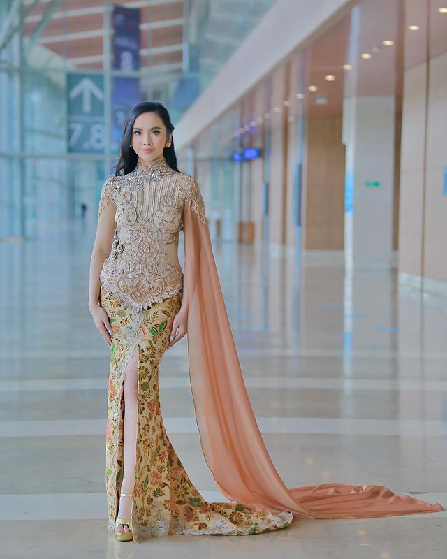 gaya fashion khas lyodra ginting