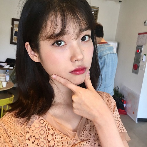 Inspirasi Model Rambut Sebahu wanita