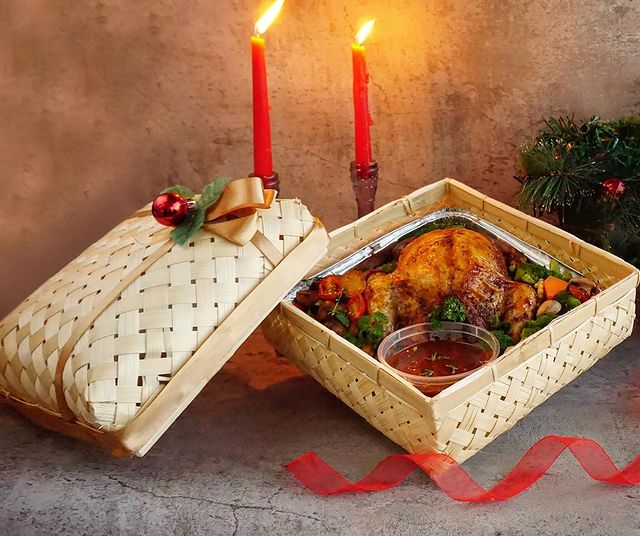 staycation dan makan malam Natal dan tahun baru di Mercure Jakarta Gatot Subroto