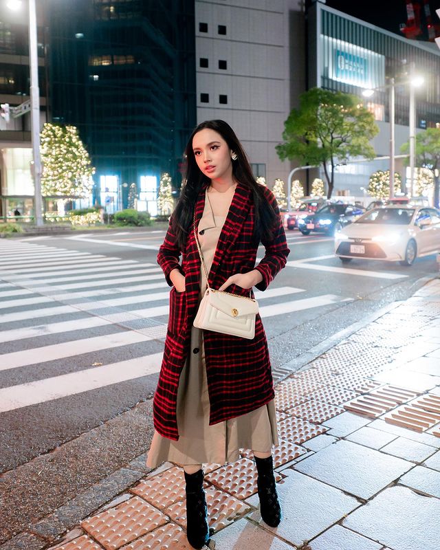gaya fashion khas lyodra ginting