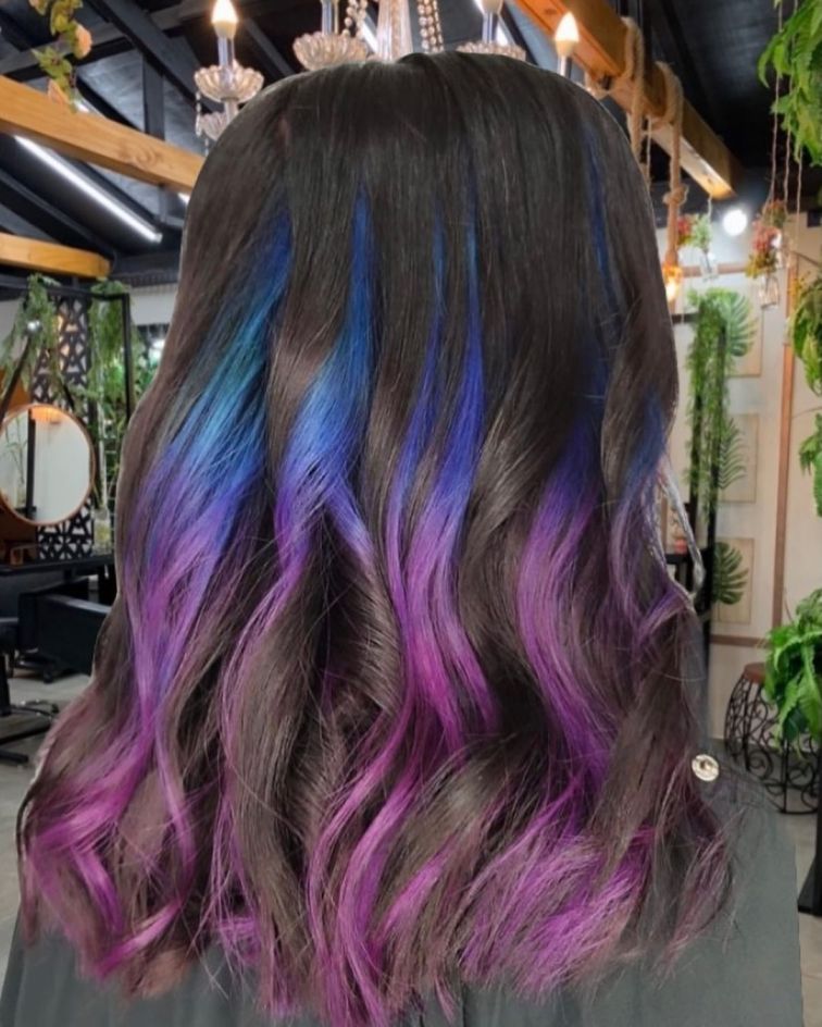 warna rambut bagian dalam, peekaboo hair, tren rambut