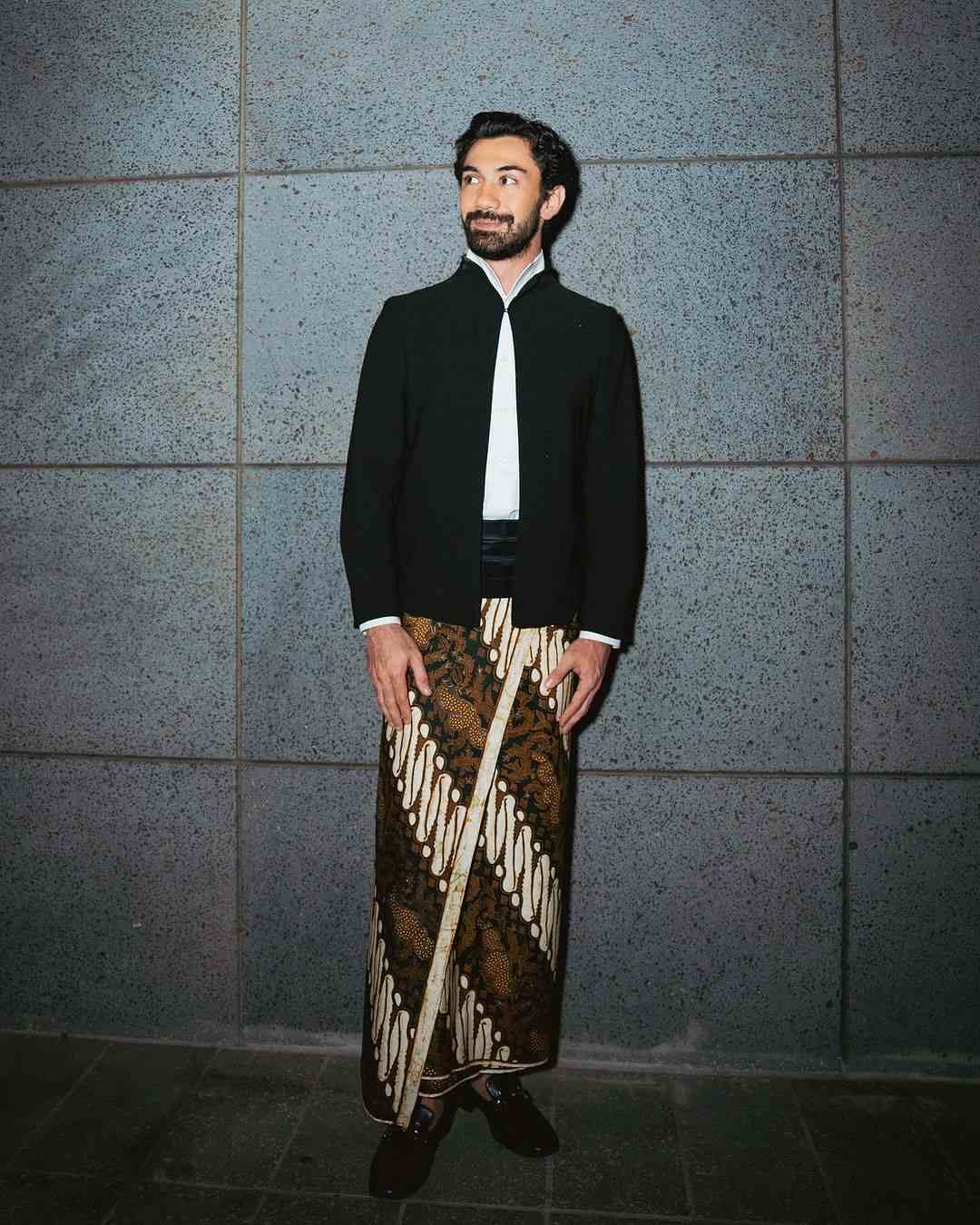(Reza Rahadian at BIFF 2023. Foto: Dok. REZA RAHADIAN OFFICIAL FANBASE/Instagram)