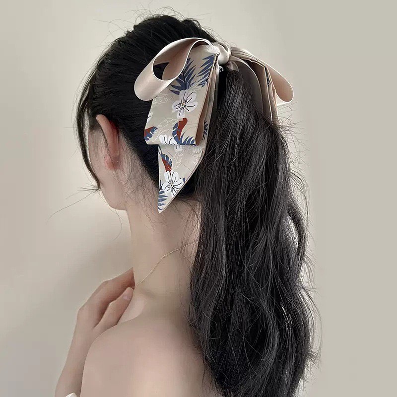 Mengikat rambut yang cantik dan mudah