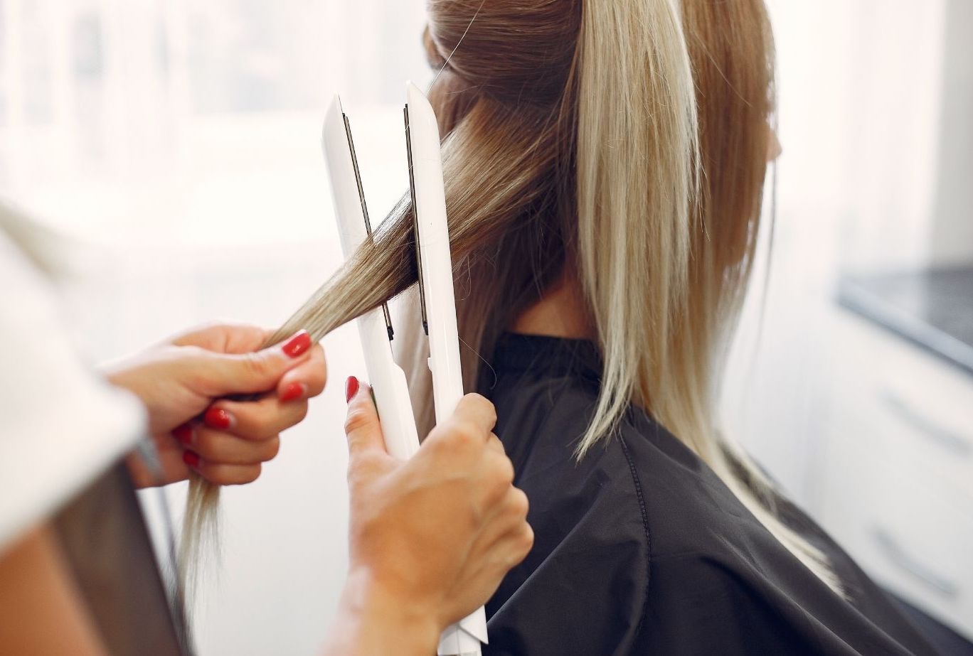 cara menghilangkan bleaching rambut