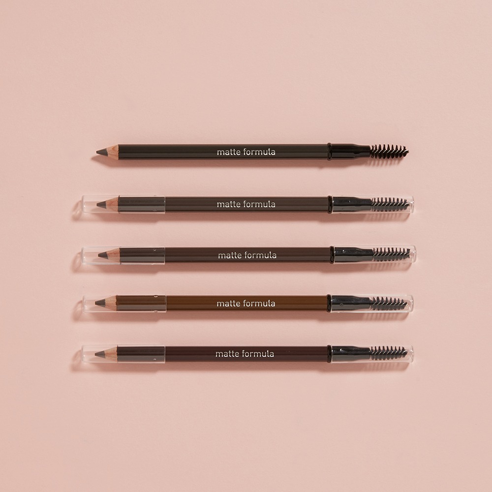 (Salah satu peralatan make up ala Korea adalah pensil alis. Foto: Dok. etude.com)