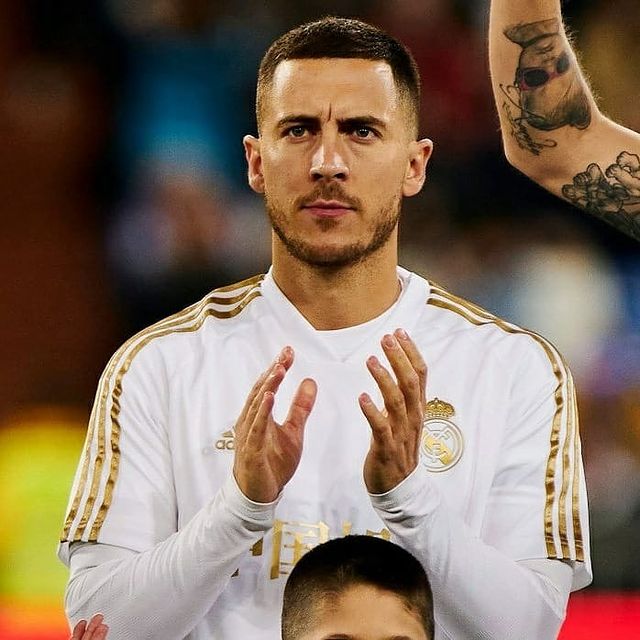 Eden Hazard asal Belgia yang memiliki wajah ganteng