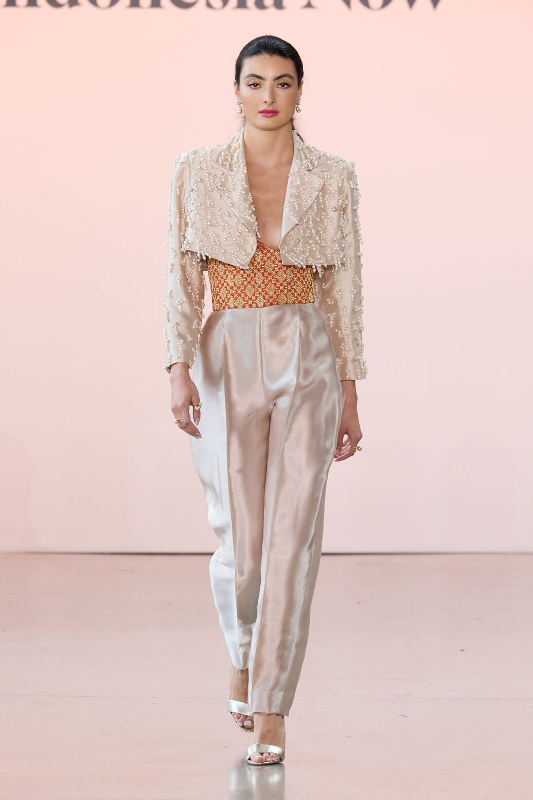 Bangga! 7 Perancang Busana Indonesia Tampil di NYFW SS24