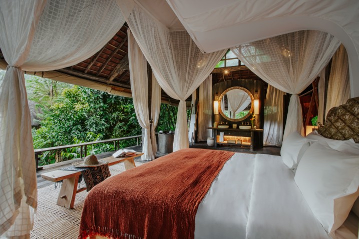 buahan a banyan tree escape