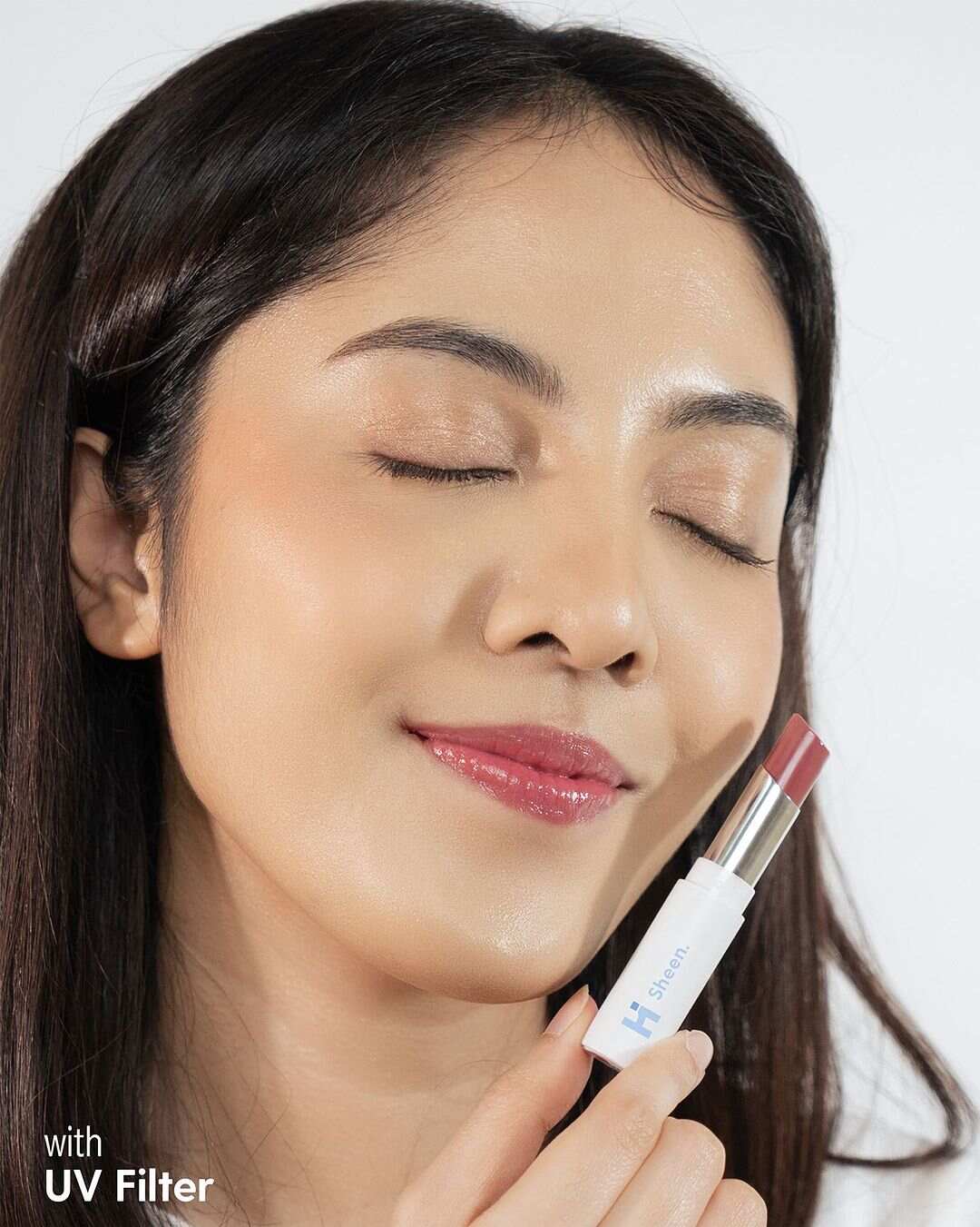 5 Rekomendasi Tinted Lip Balm Merek Lokal, Looking Fresh!