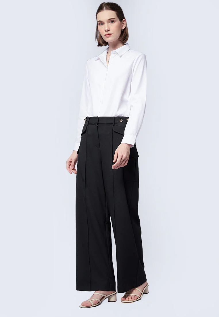 Semakin Percaya Diri, 5 Ide Mix and Match Celana Bahan