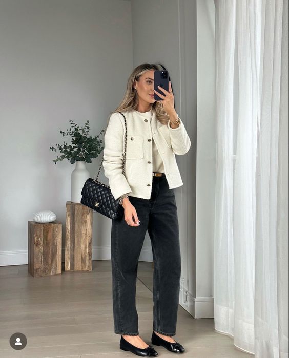 5 Ide Colour Combination yang Cocok Untuk Cream Outfit Kamu!