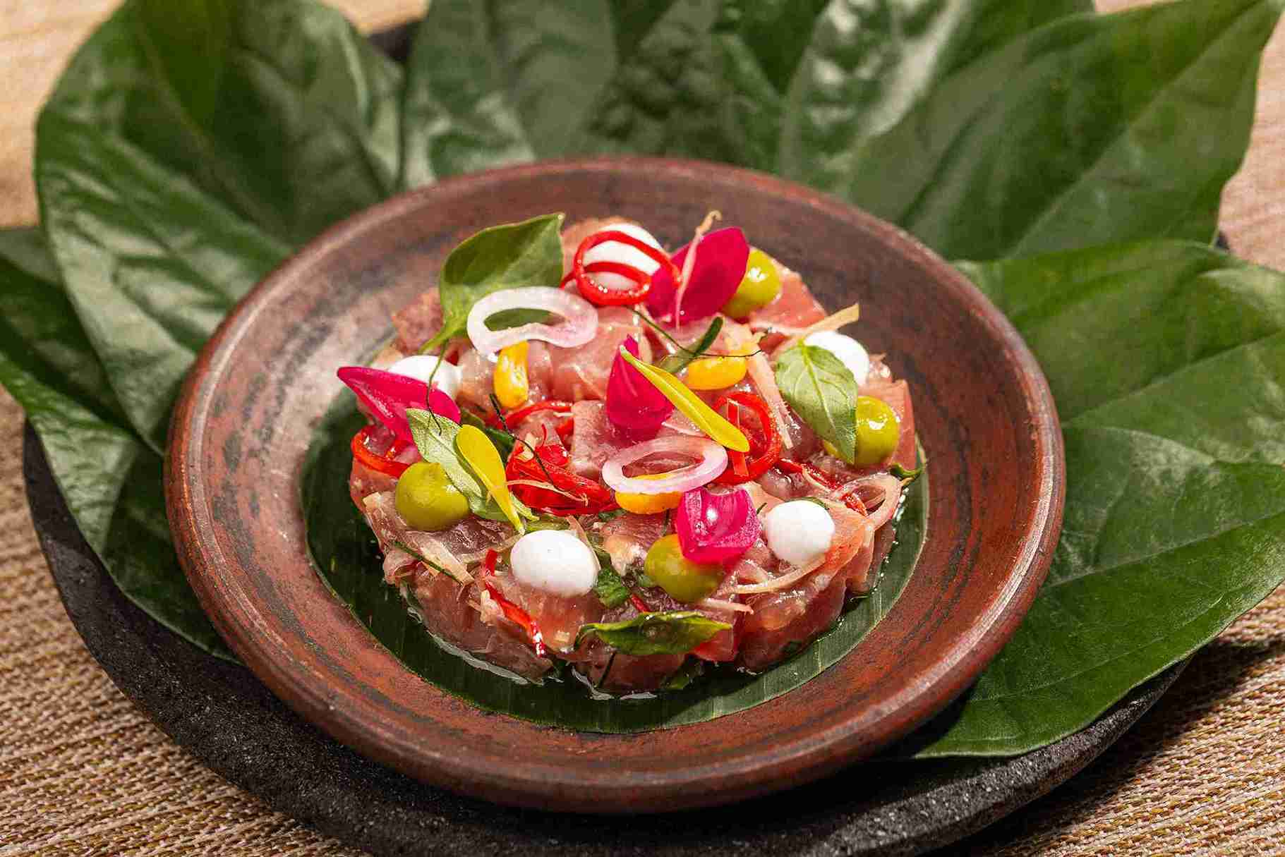 (Tuna Sambal Kecombrang. Foto: Dok. Marriott Bonvoy)