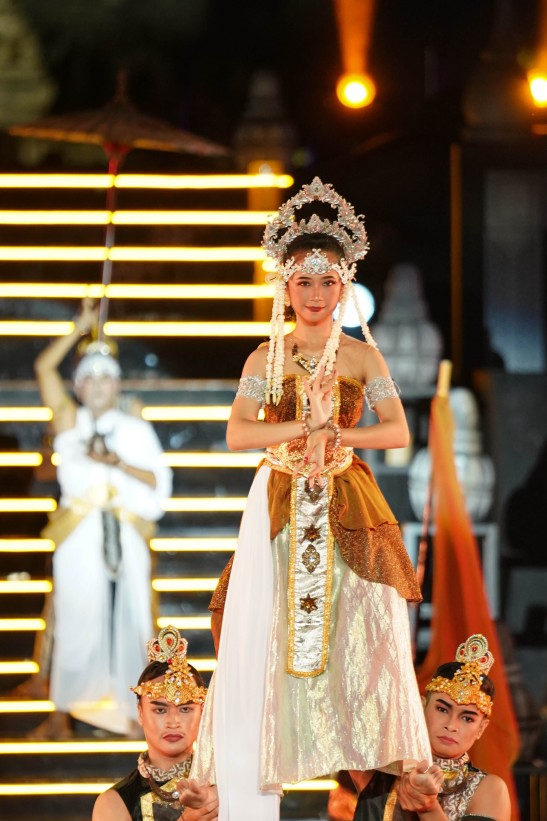 gala fashion night, wanita mandiri, bank mandiri