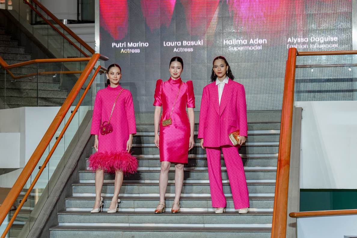 Buttonscarves, Putri Marino, Laura Basuki, Alyssa Daguise, Halima Aden