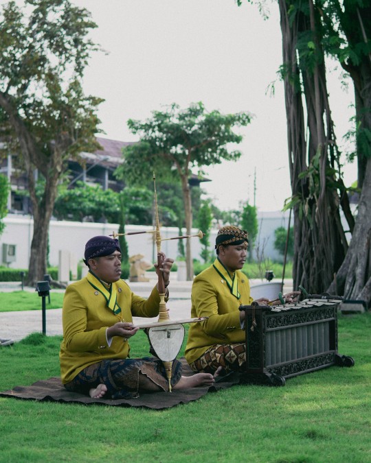 solo selo, tradisi, musik, meditasi, wellness