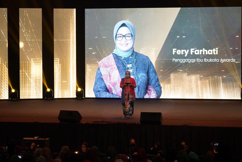 ibu ibukota awards 2022 oleh fery farhati