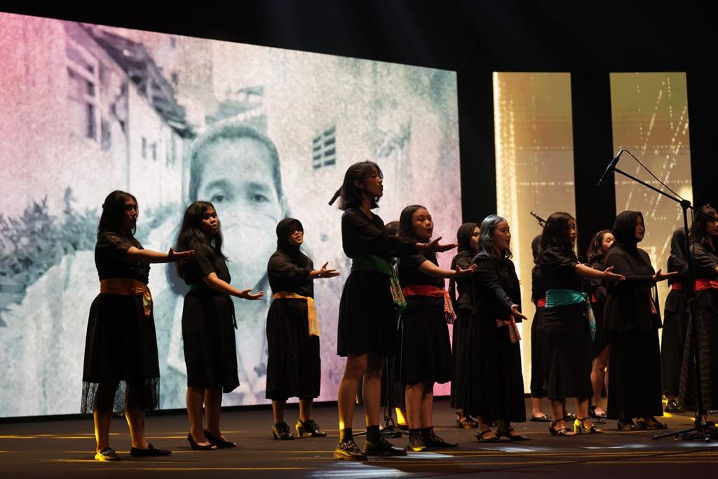 ibu ibukota awards 2022 oleh fery farhati