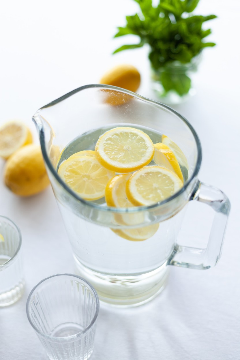 buah yang bisa bikin bibir merah alami, lemon