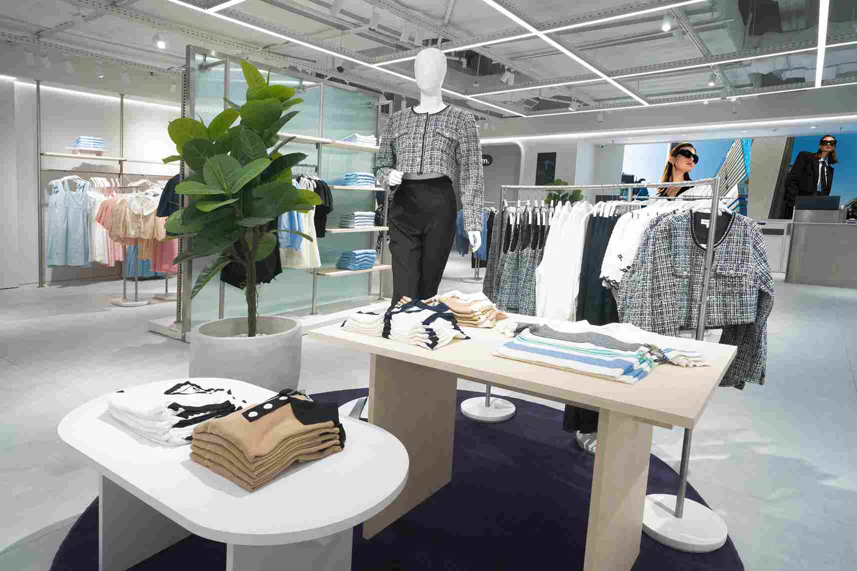 Pomelo. Pomelo Indonesia. Reopening toko pomelo. Fashion. Eco-conscious. Sustainability.