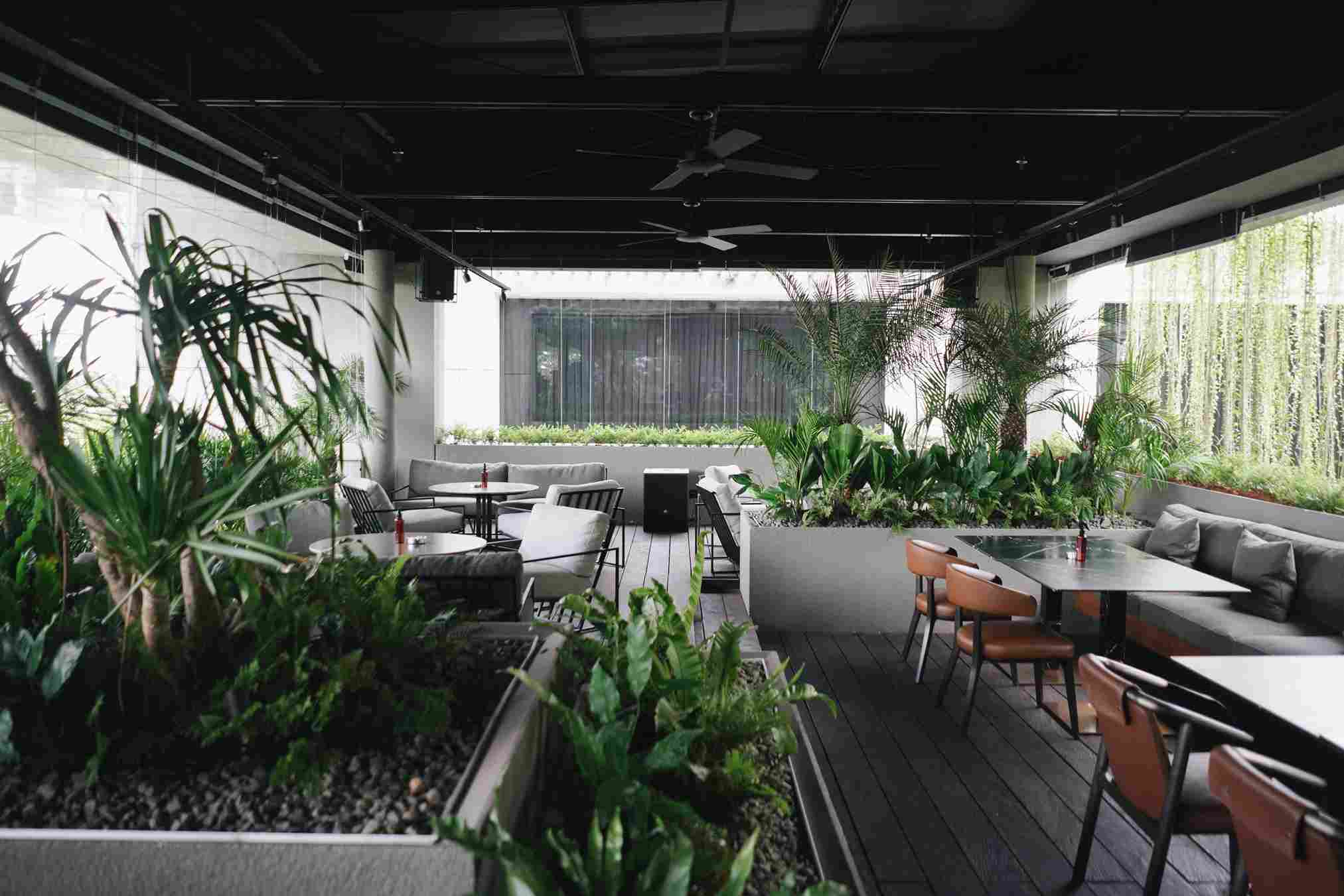 Outdoor area Mensa The Table. Restoran Kemang. Mensa The Table.
