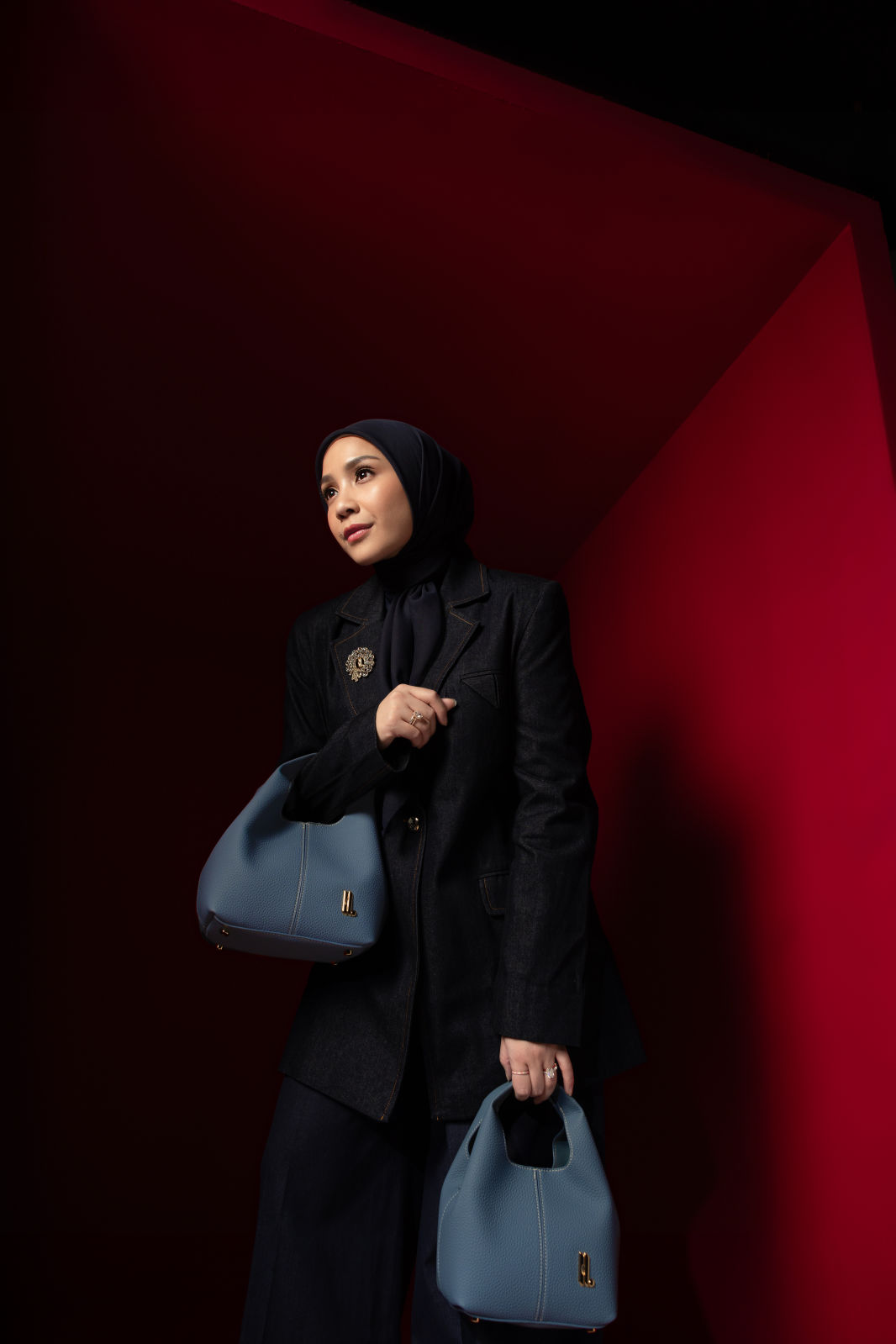 HeyLocal, Nagita Slavina, Tas