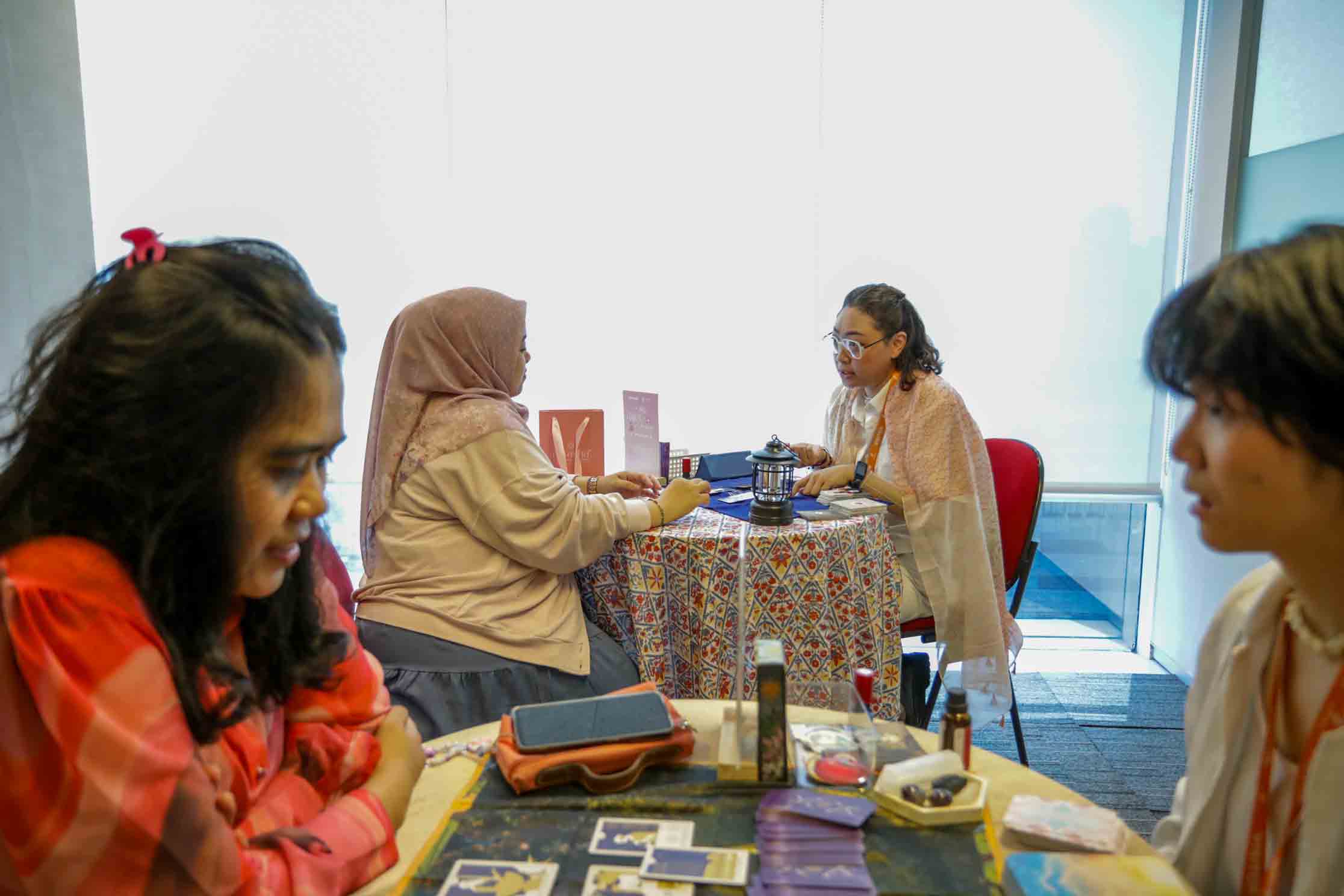 reset hour by her world indonesia, natasha skin clinic