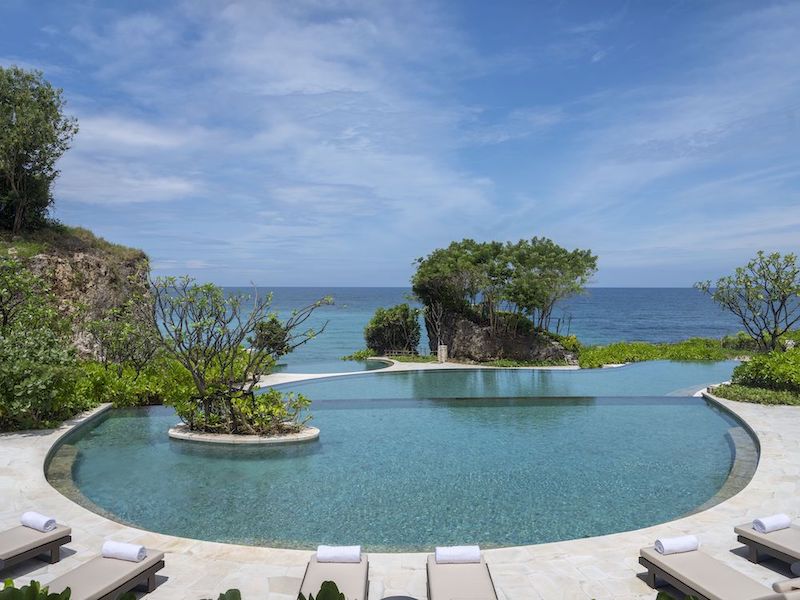 travel, travel news, travel bali, bali, uluwatu, cliffside, jumeirah, resort, resor, resort mewah