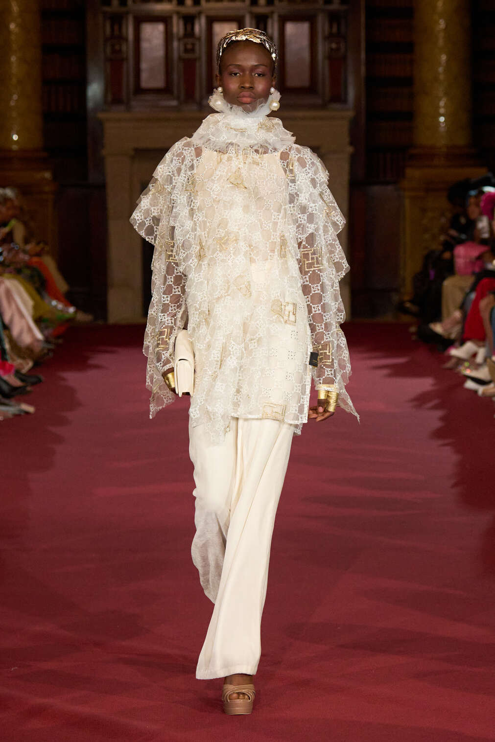 Nantikan! Koleksi Ivan Gunawan Prive di London Fashion Week 