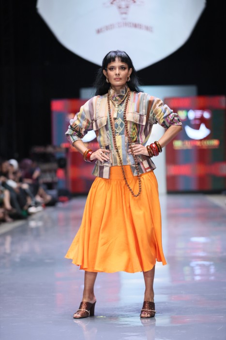 Fashion Show Merdi Sihombing di Penutupan Pameran 