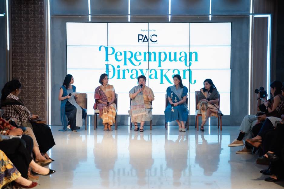 Toba, Tenun, Fashion, Budaya, Indonesia, Lokal, perempuan, wanita, Sarinah