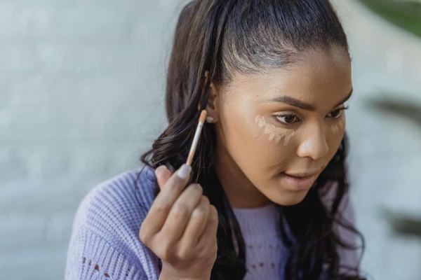 tren, clean girl makeup, clean girl looks, lipgloss, liquid blush