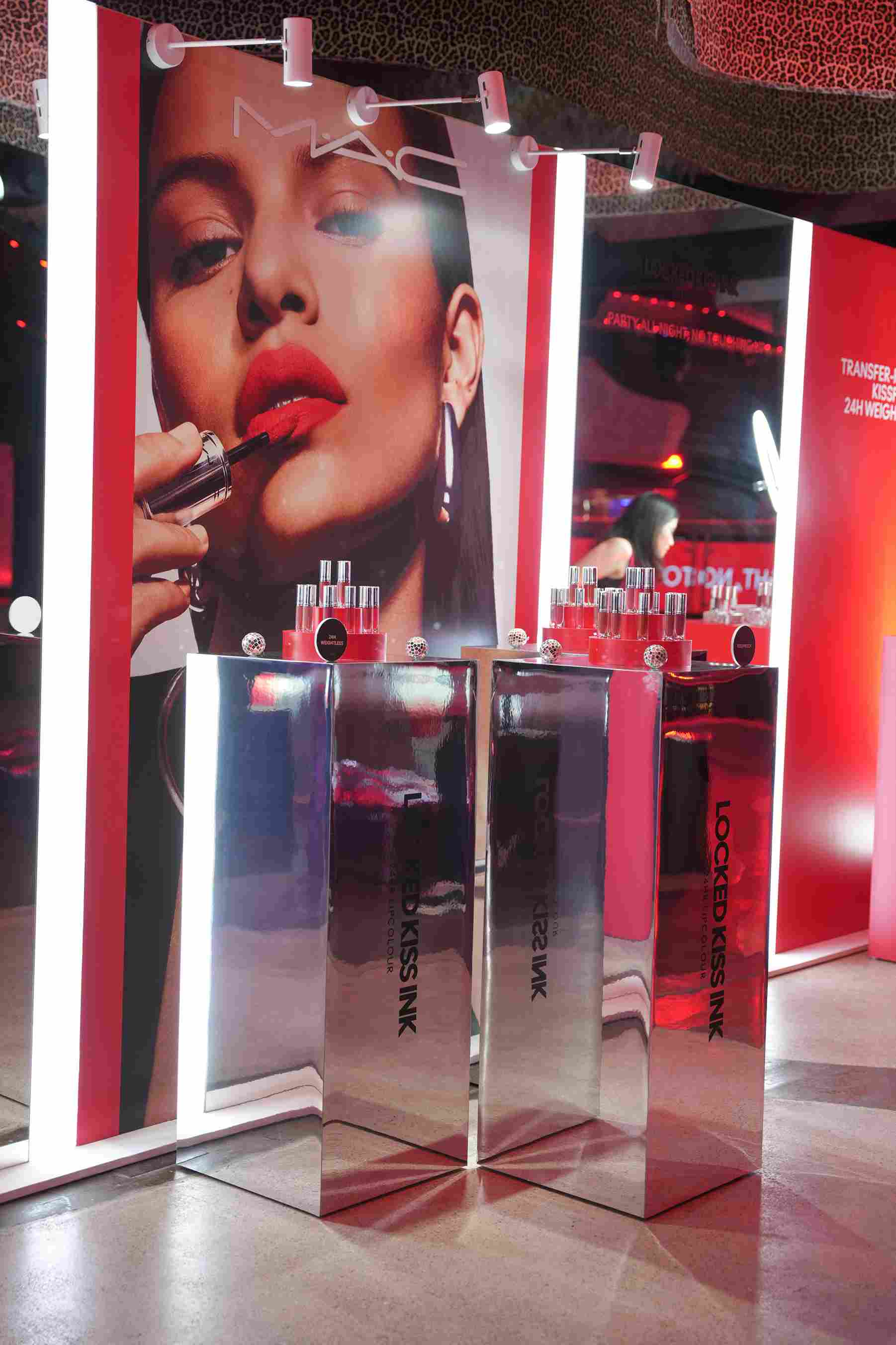 MAC Locked Kiss Ink. MAC Cosmetics. Lipstick. Bibir. 