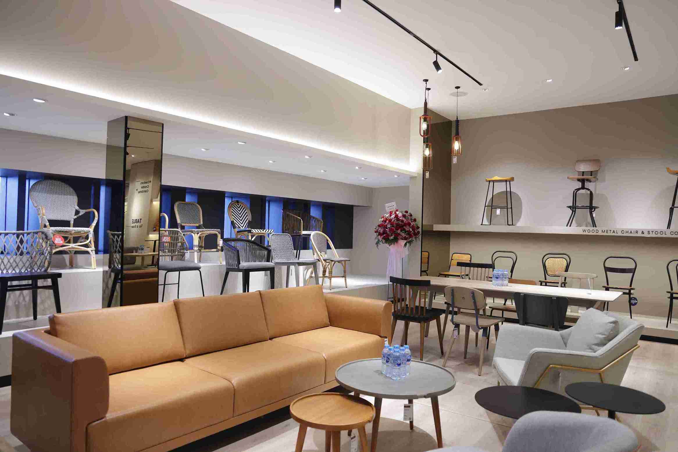 (Suasana di dalam showroom. Foto: Dok. Modulo Living)
