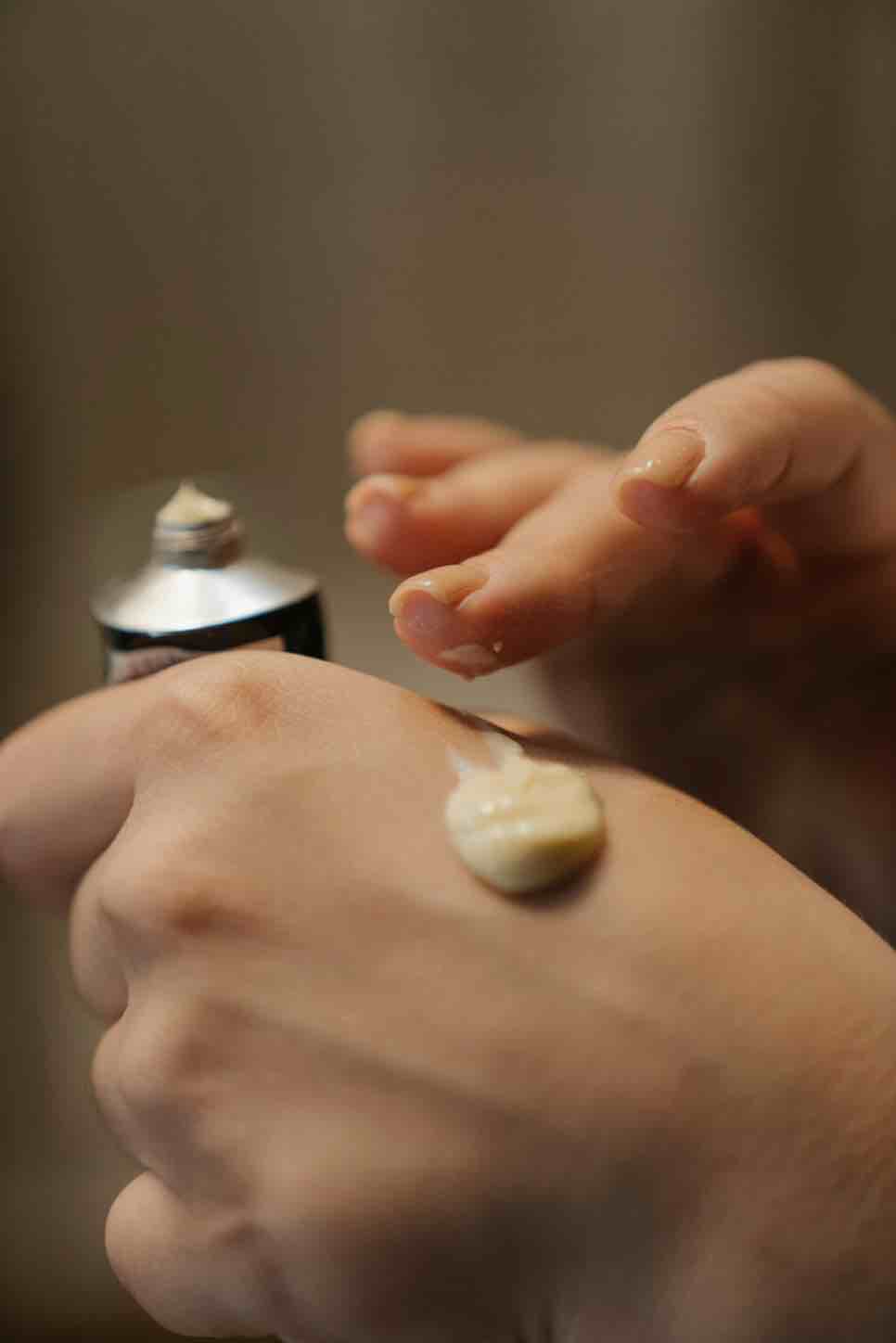 hand cream dengan kelembapan yang tahan lama, hand cream, hand cream tahan lama, hand cream yang paling melembapkan