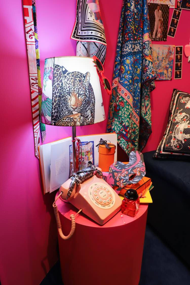 Instalasi Pink Room Hermes