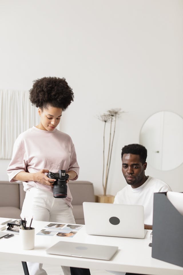 aplikasi yang paling digunakan pada industri kreatif, aplikasi untuk content creator, content creator, tools content creator