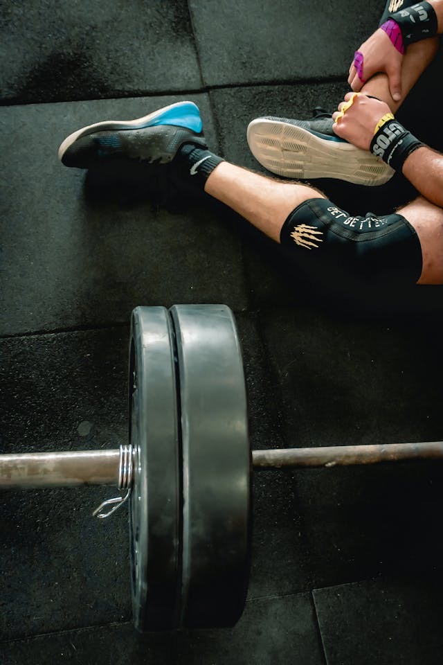 perlengkapan yang harus dibawa saat gym untuk pemula, gym, perlengkapan gym, yang dibawa saat gym, olahraga gym